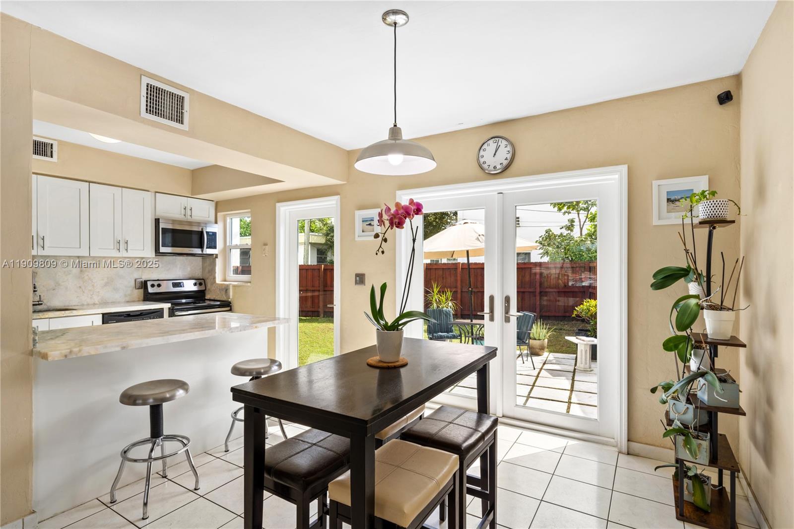 2010 Calais Dr Miami Beach, FL 33141