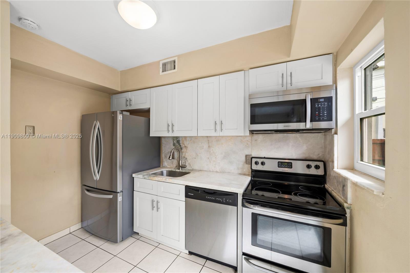 2010 Calais Dr Miami Beach, FL 33141