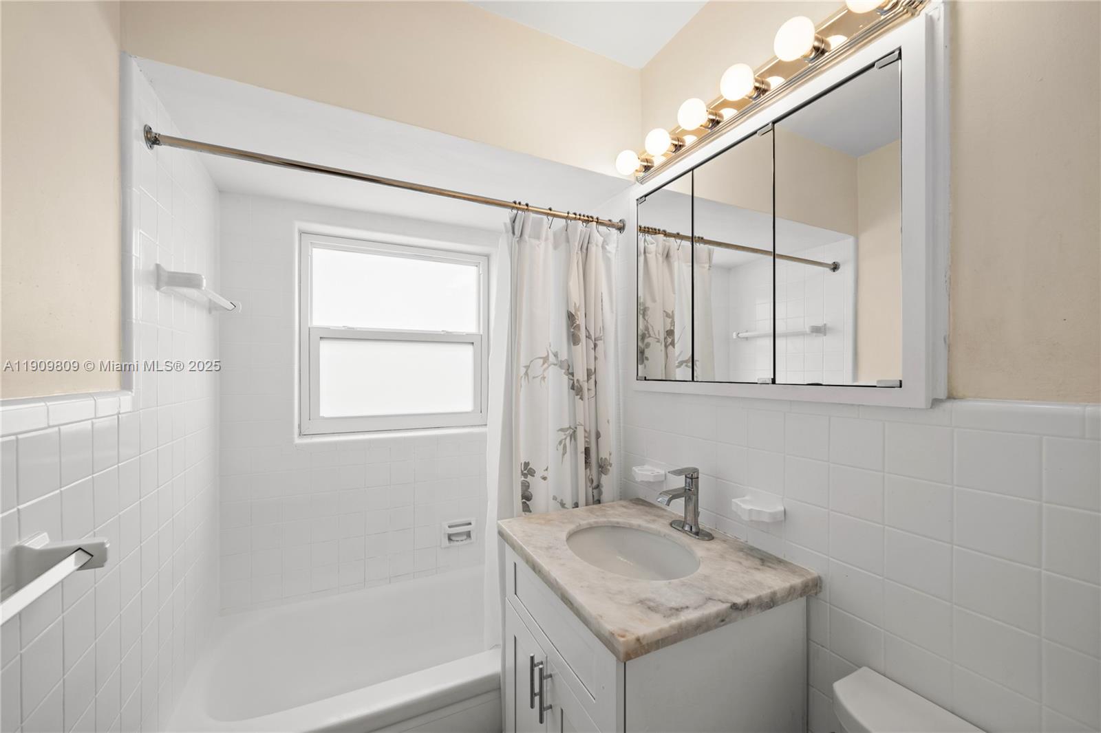 2010 Calais Dr Miami Beach, FL 33141