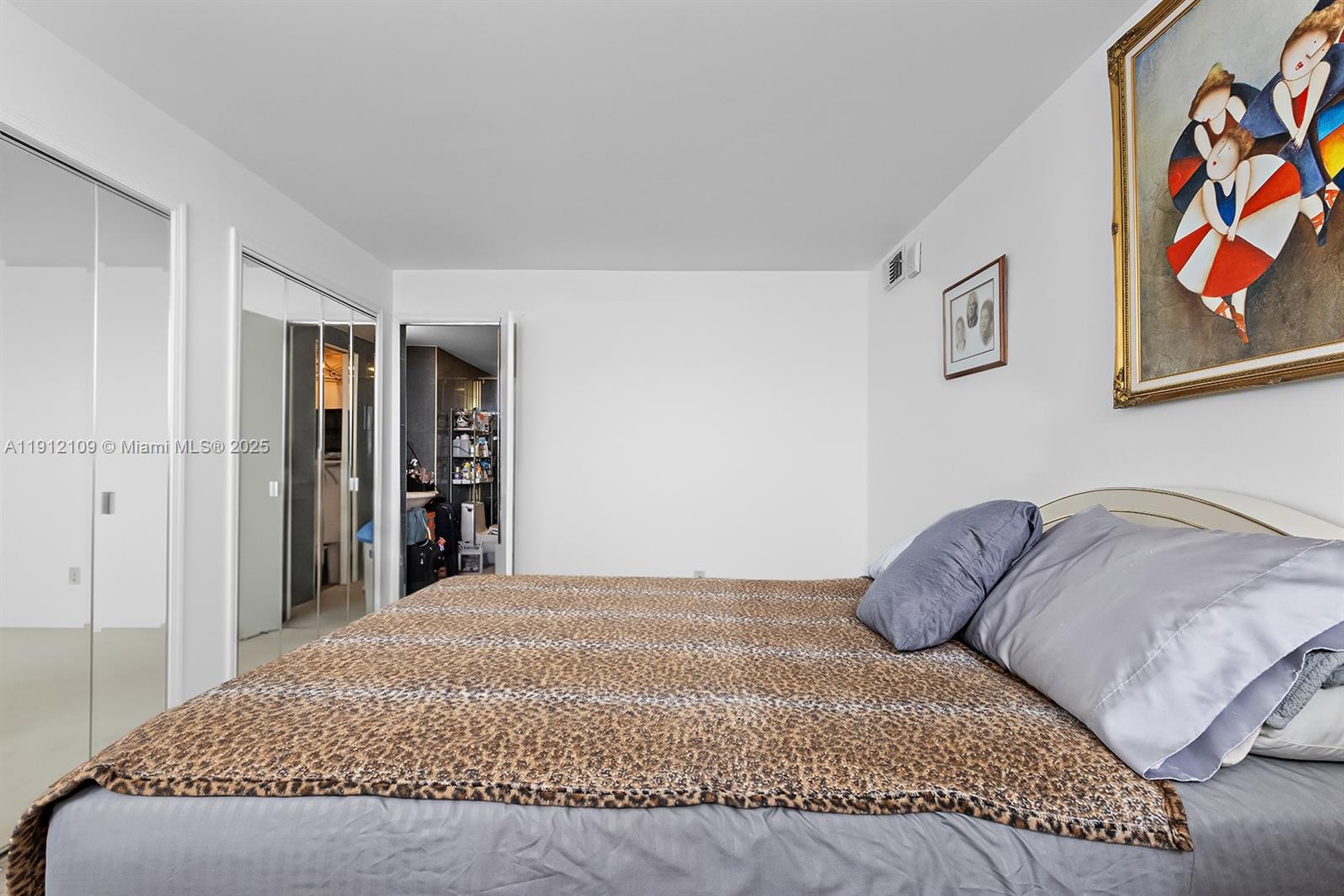 7135 Collins Ave #1425 Miami Beach, FL 33141