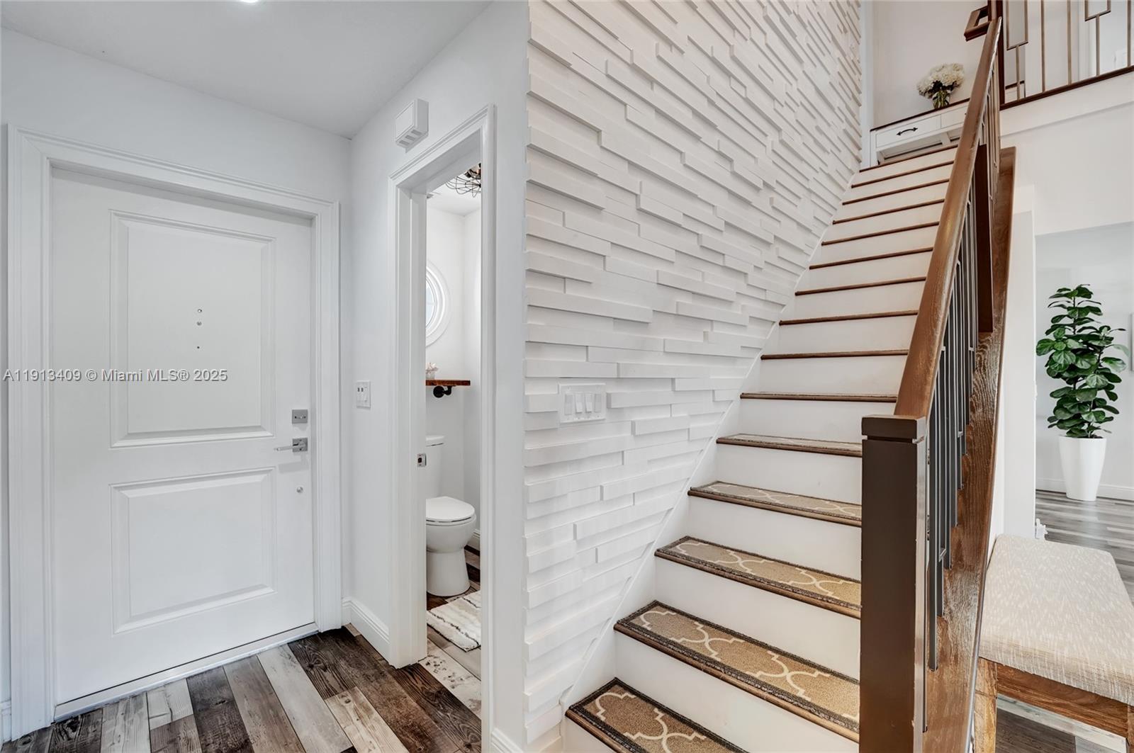 203 Ocean Dunes Cir Jupiter, FL 33477