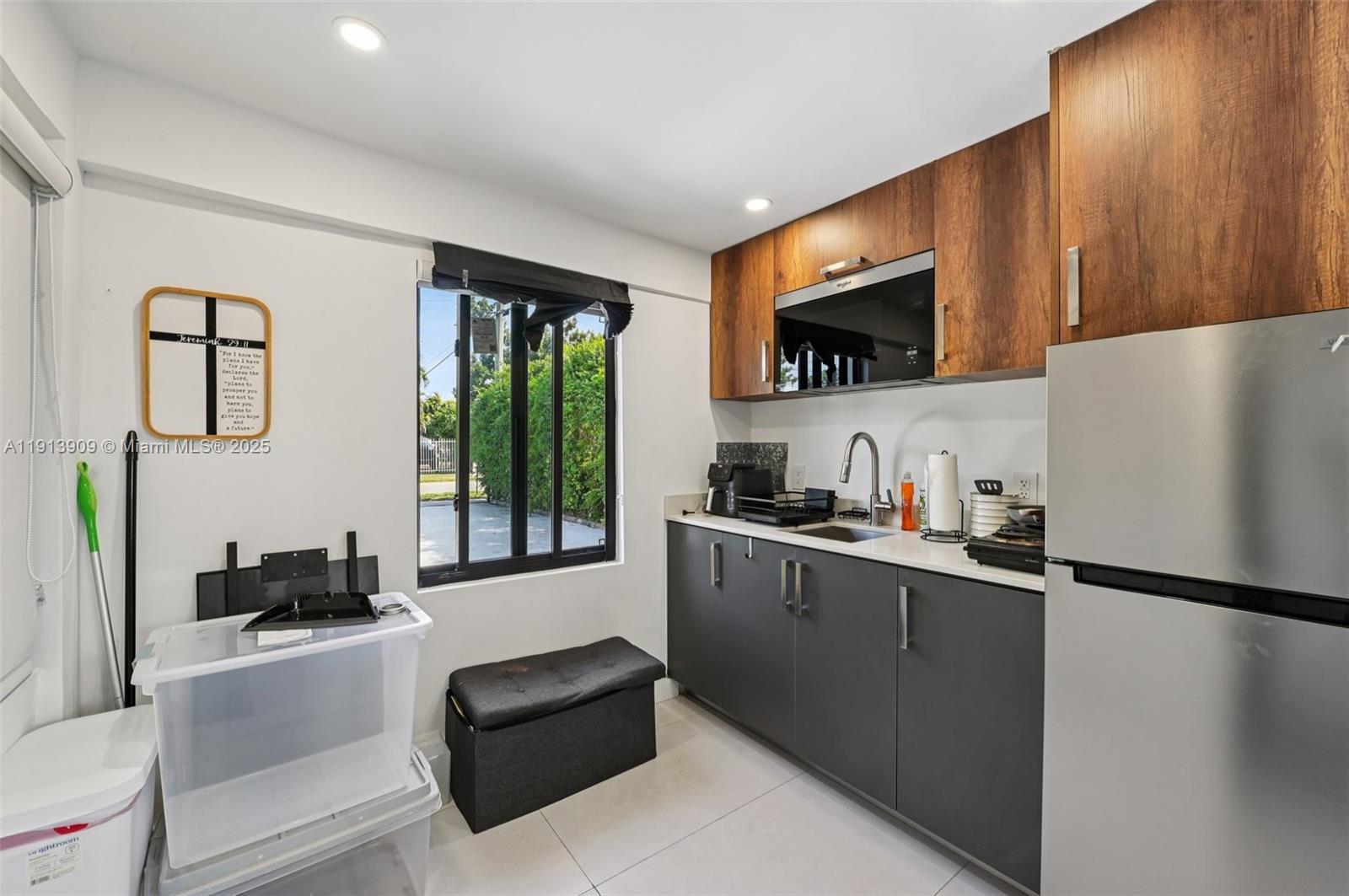 5152 SW 6th St Coral Gables, FL 33134