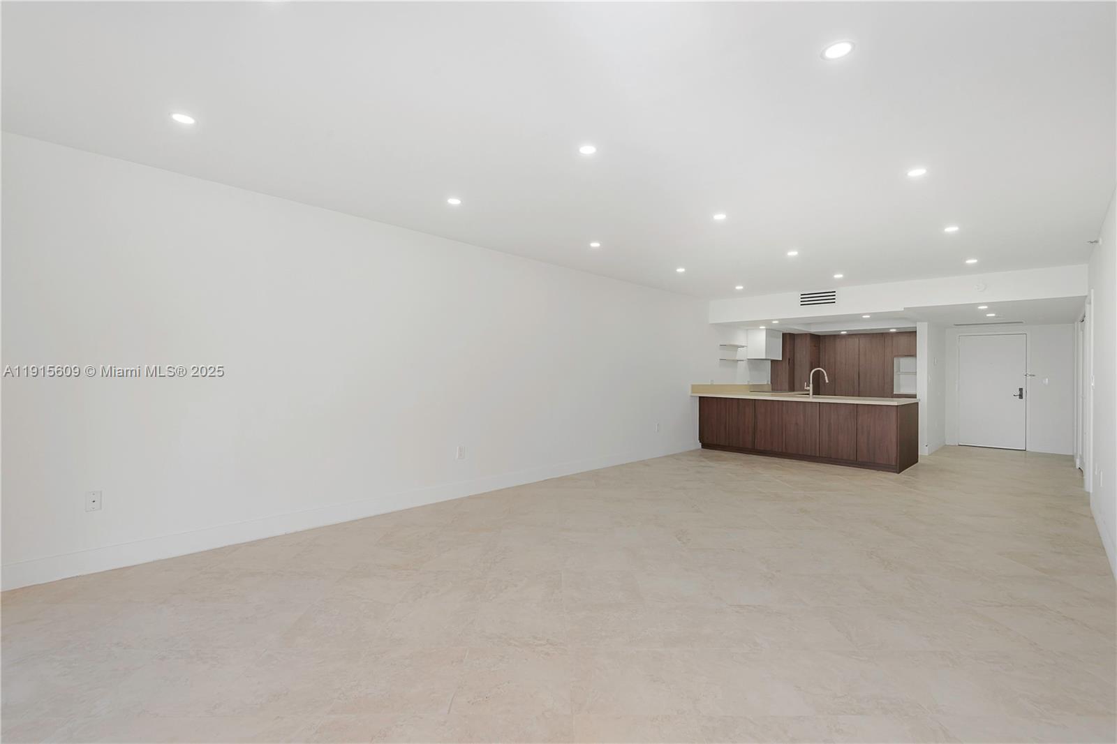 8855 E Collins Ave #6E Surfside, FL 33154