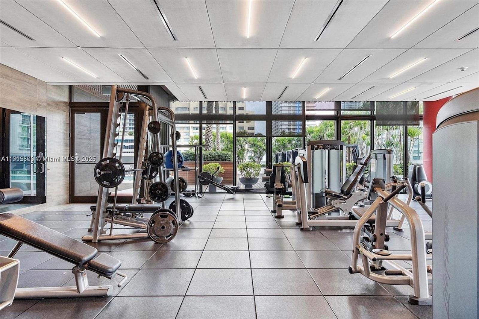 1080 Brickell Ave #3705 Miami, FL 33131