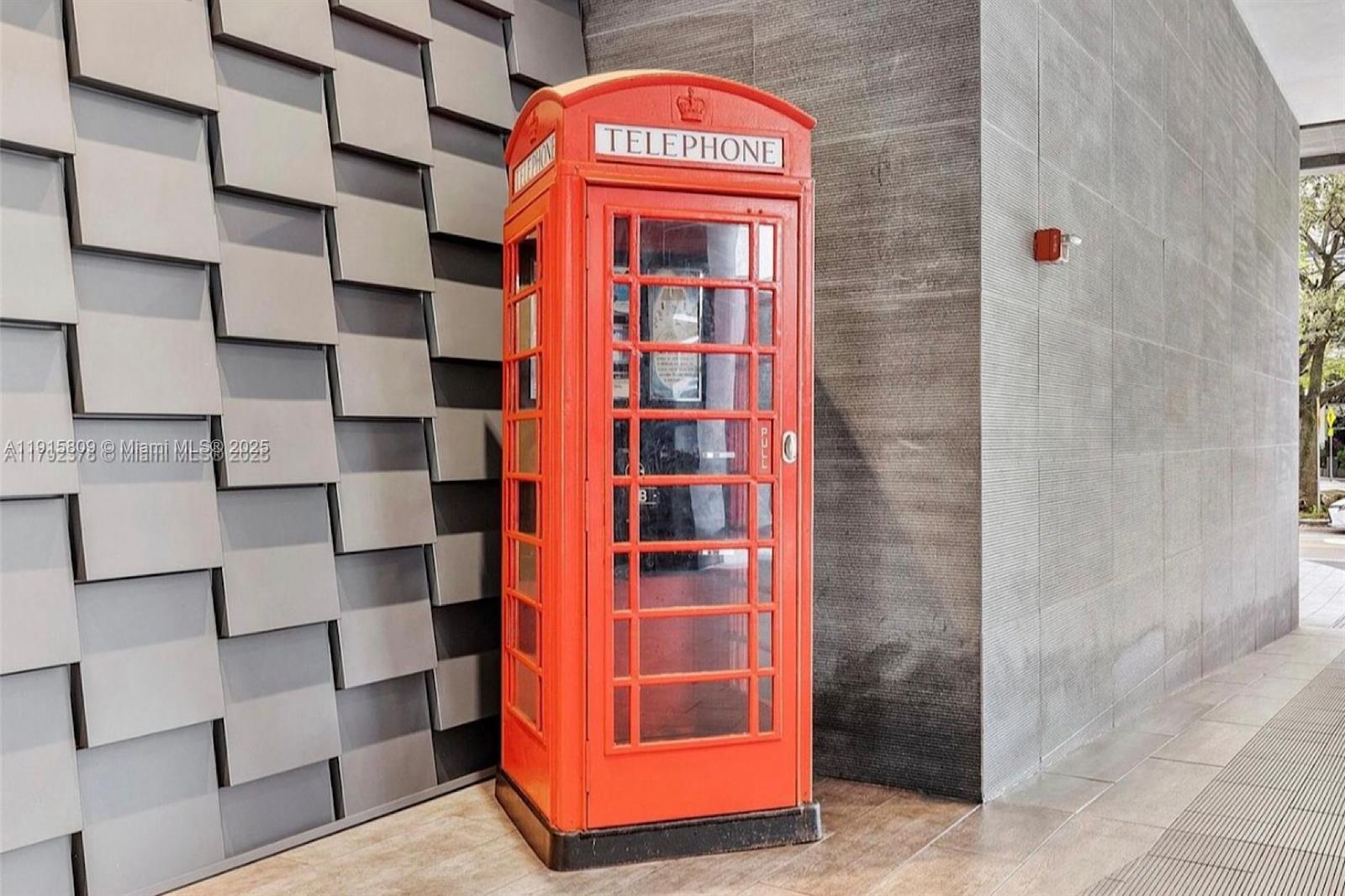 1080 Brickell Ave #3705 Miami, FL 33131