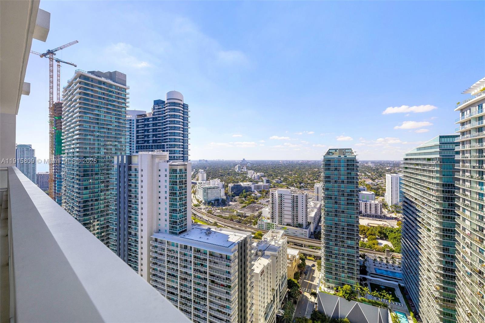 1080 Brickell Ave #3705 Miami, FL 33131
