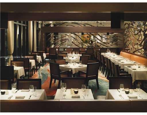 image Central Carillon Beach37