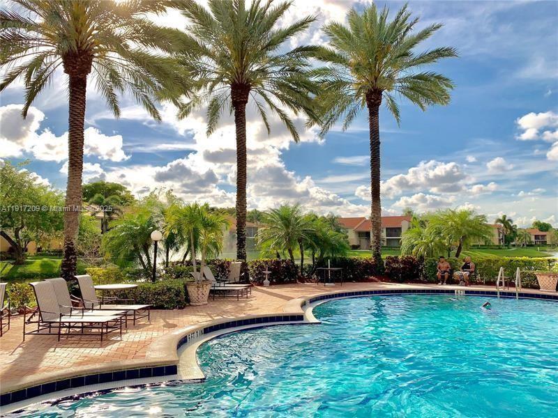 1229 SW 46th Ave #403