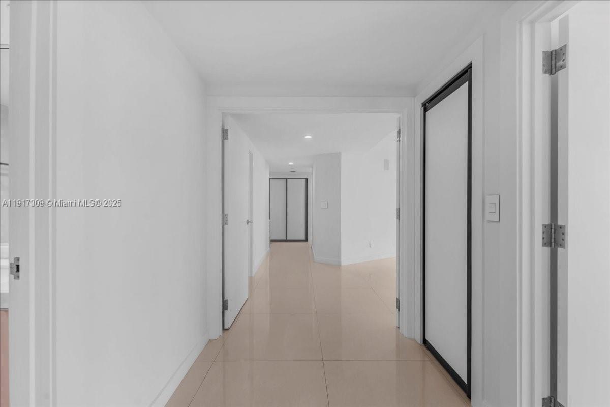 image Bristol Tower Condominium47