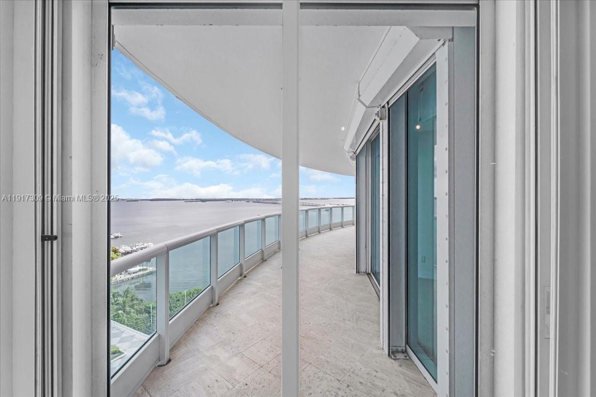 image Bristol Tower Condominium51