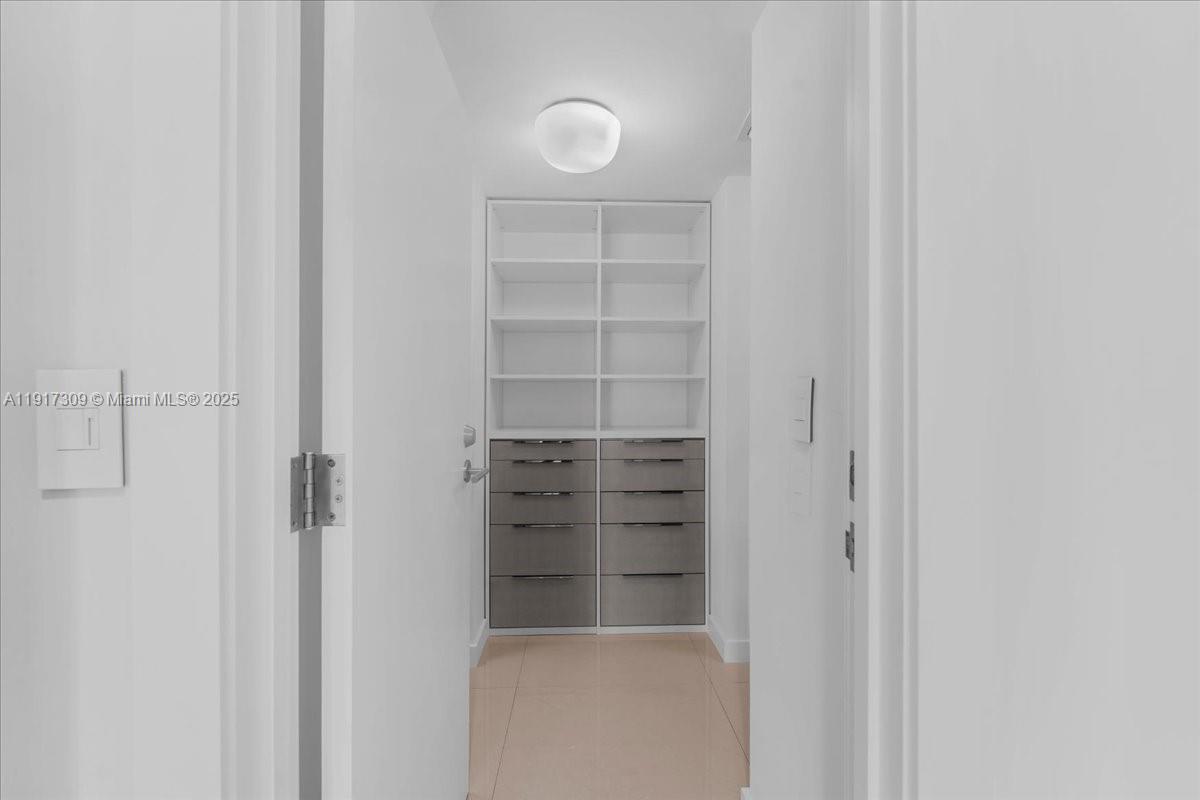 image Bristol Tower Condominium56