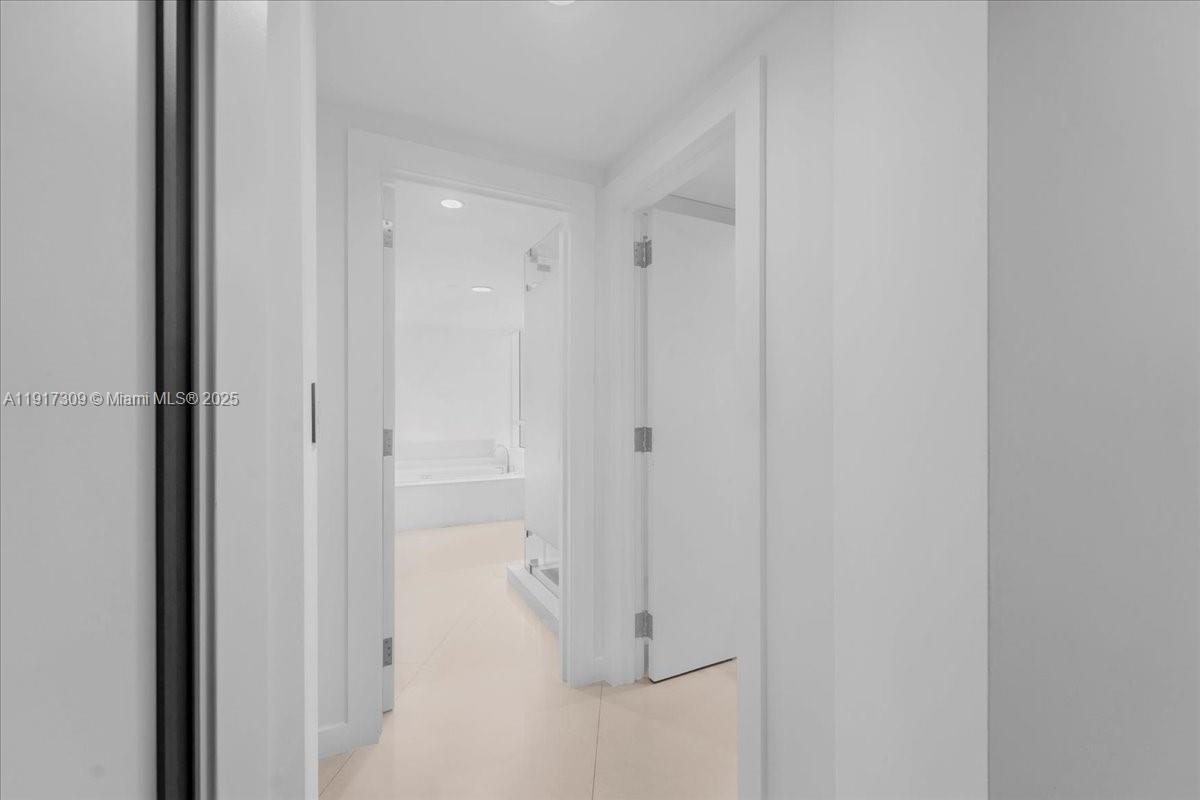 image Bristol Tower Condominium61