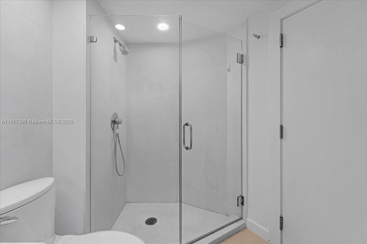 image Bristol Tower Condominium65