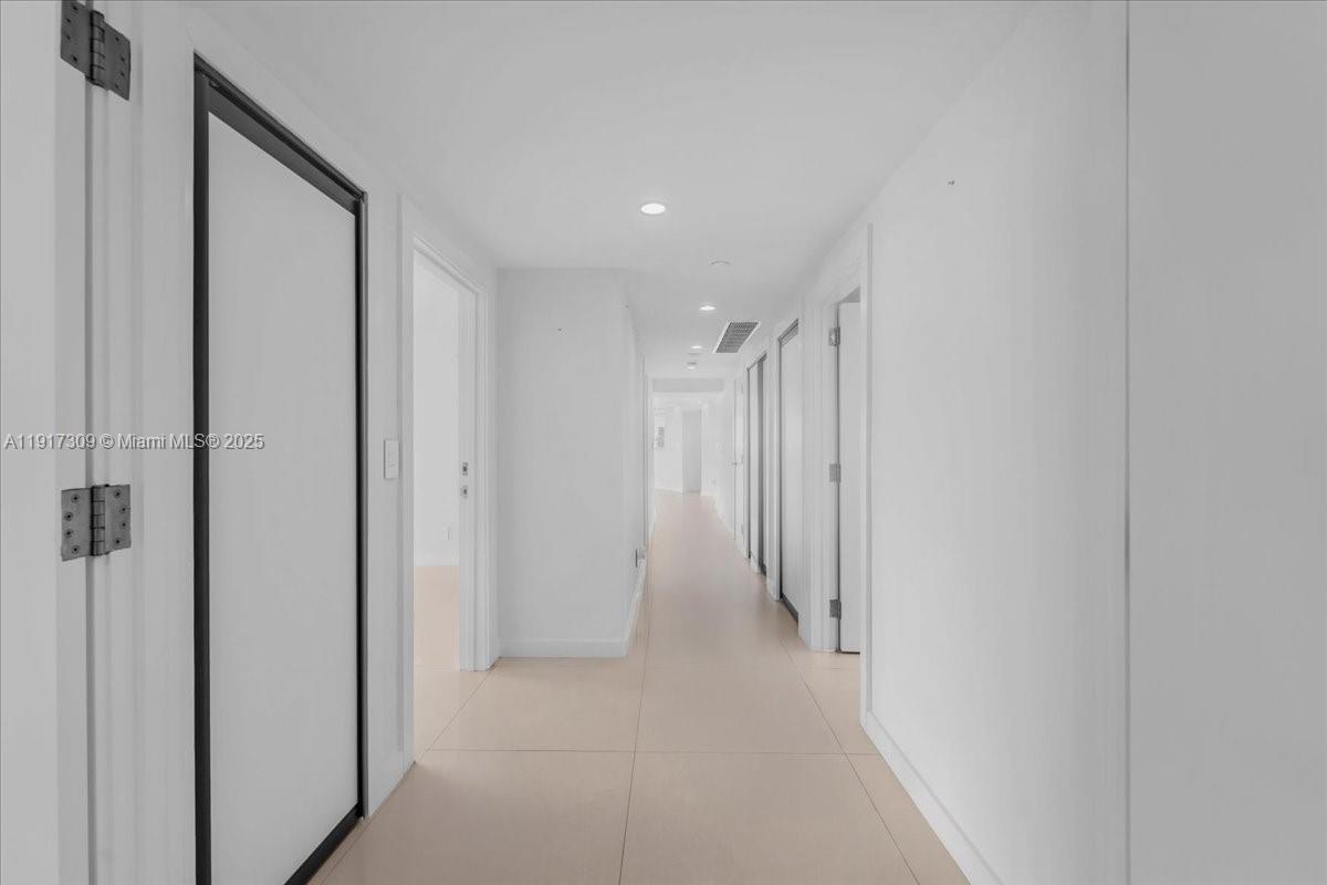 image Bristol Tower Condominium74