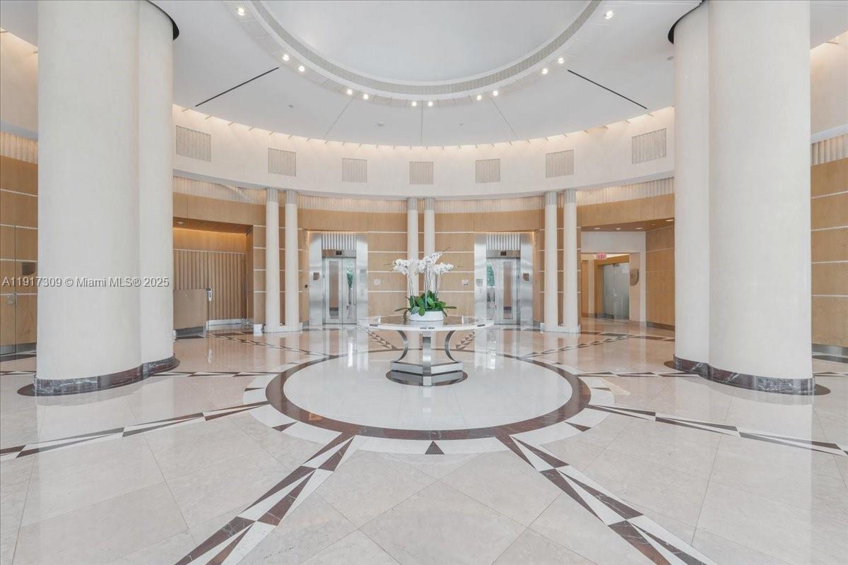 image Bristol Tower Condominium76