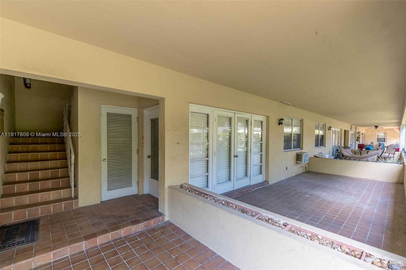 20 Park Dr #2 Bal Harbour, FL 33154