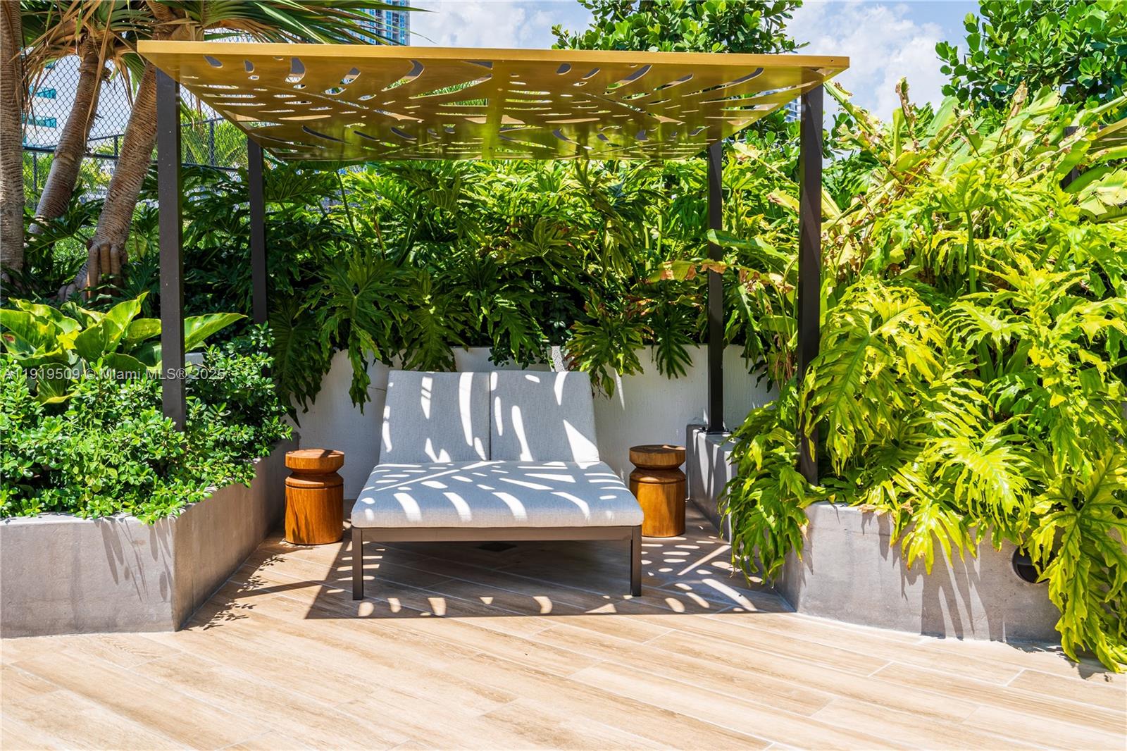 700 NE 24th #1101 Miami, FL 33137