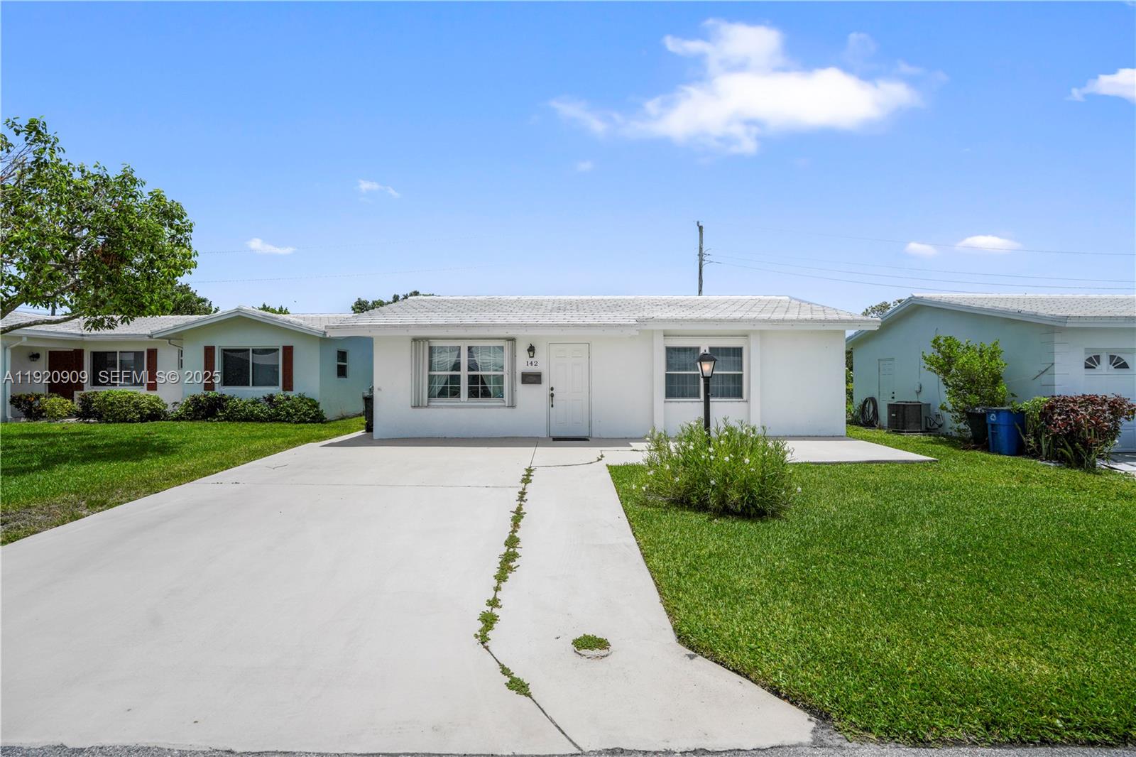 142 NW 10th Ct Boynton Beach, FL 33426