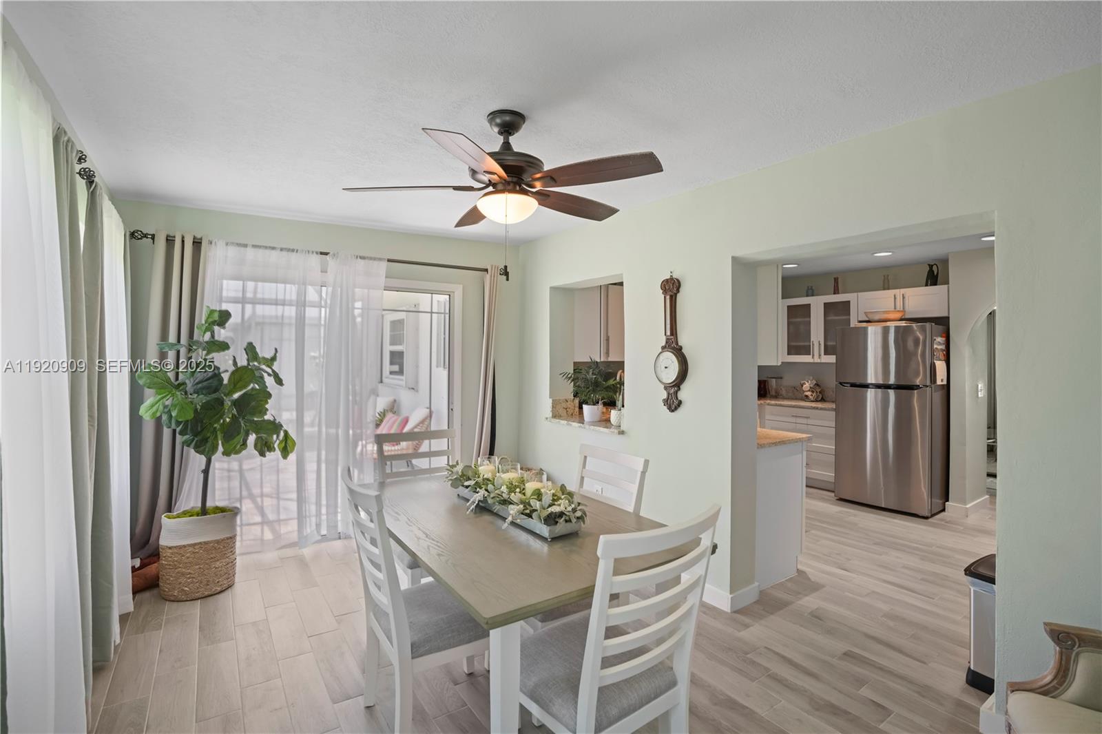 142 NW 10th Ct Boynton Beach, FL 33426