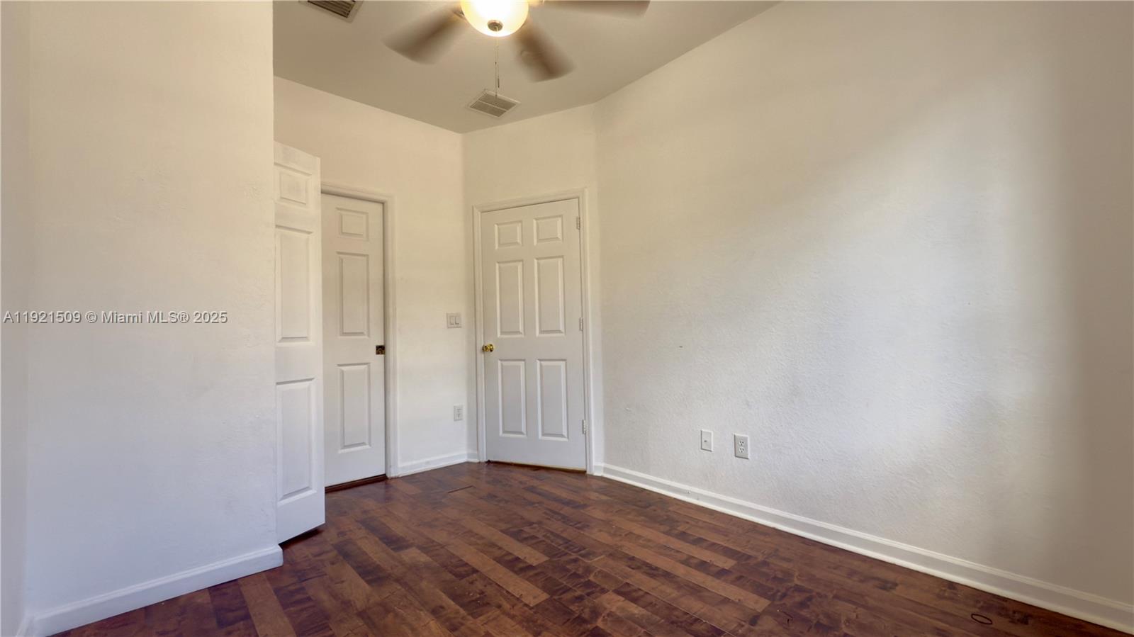 1109 Lucaya Dr Riviera Beach, FL 33404