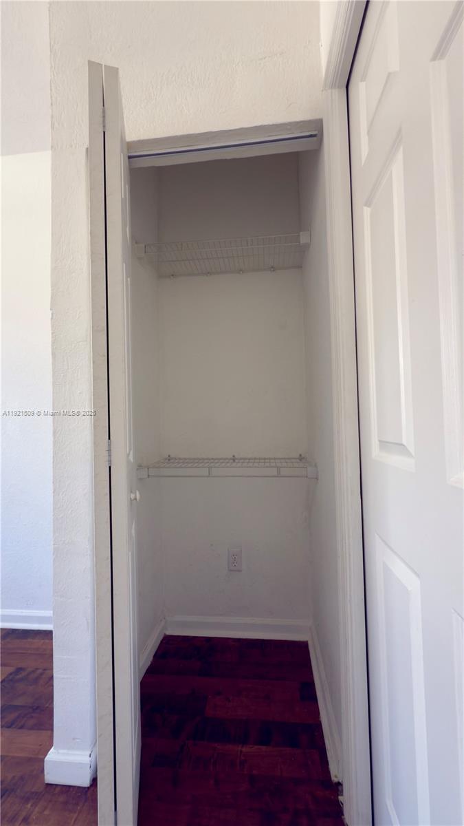 1109 Lucaya Dr Riviera Beach, FL 33404