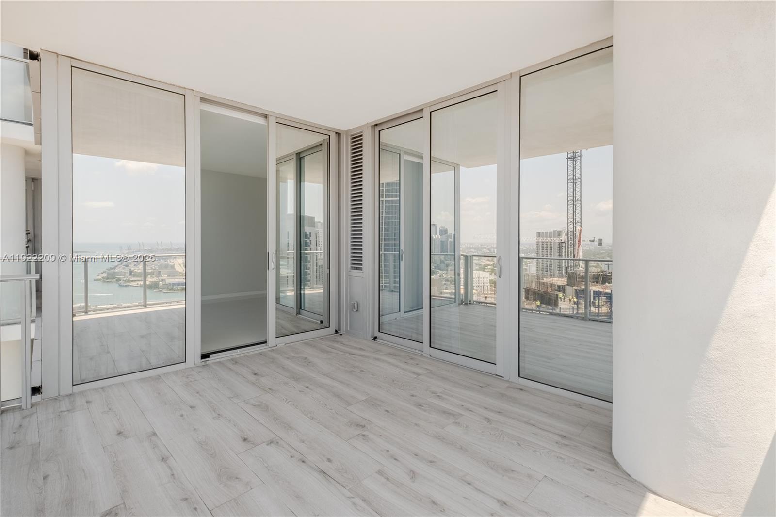 851 NE 1st Ave #3911 Miami, FL 33132