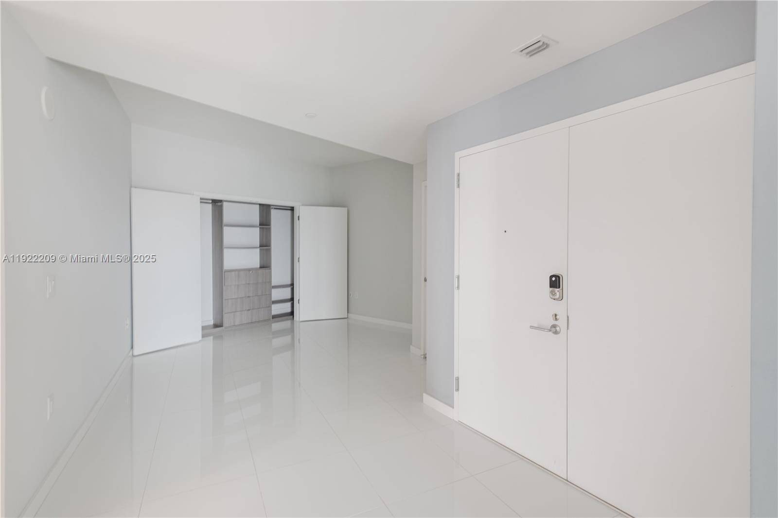 851 NE 1st Ave #3911 Miami, FL 33132