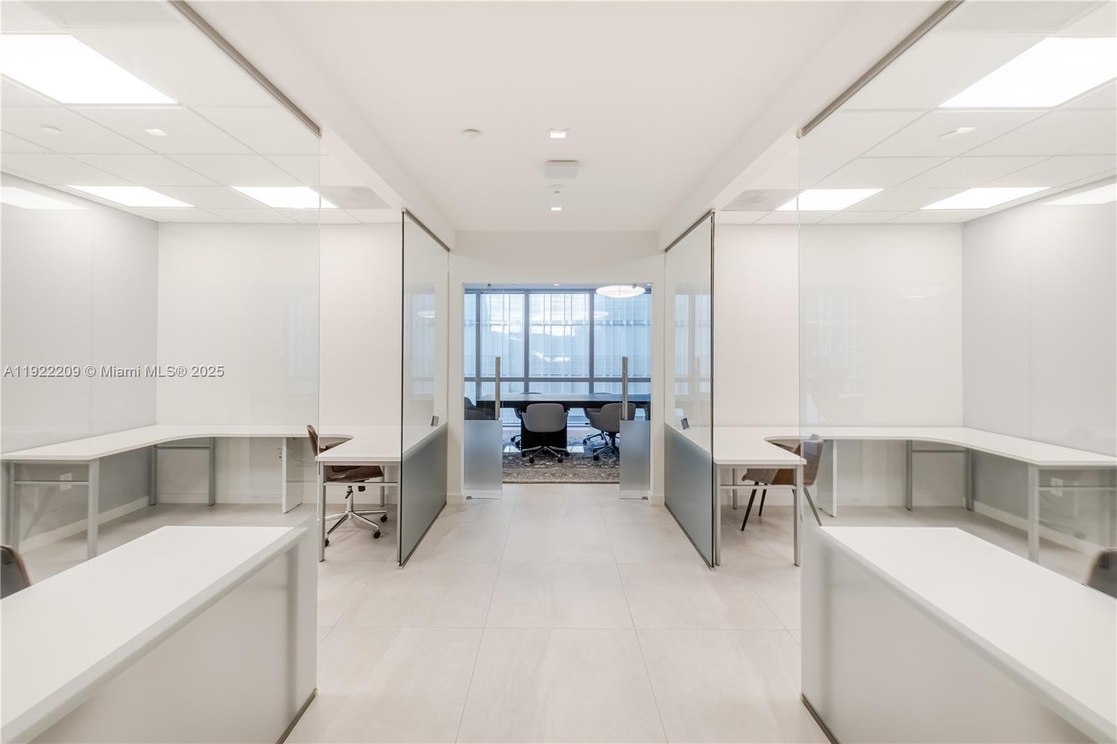 851 NE 1st Ave #3911 Miami, FL 33132