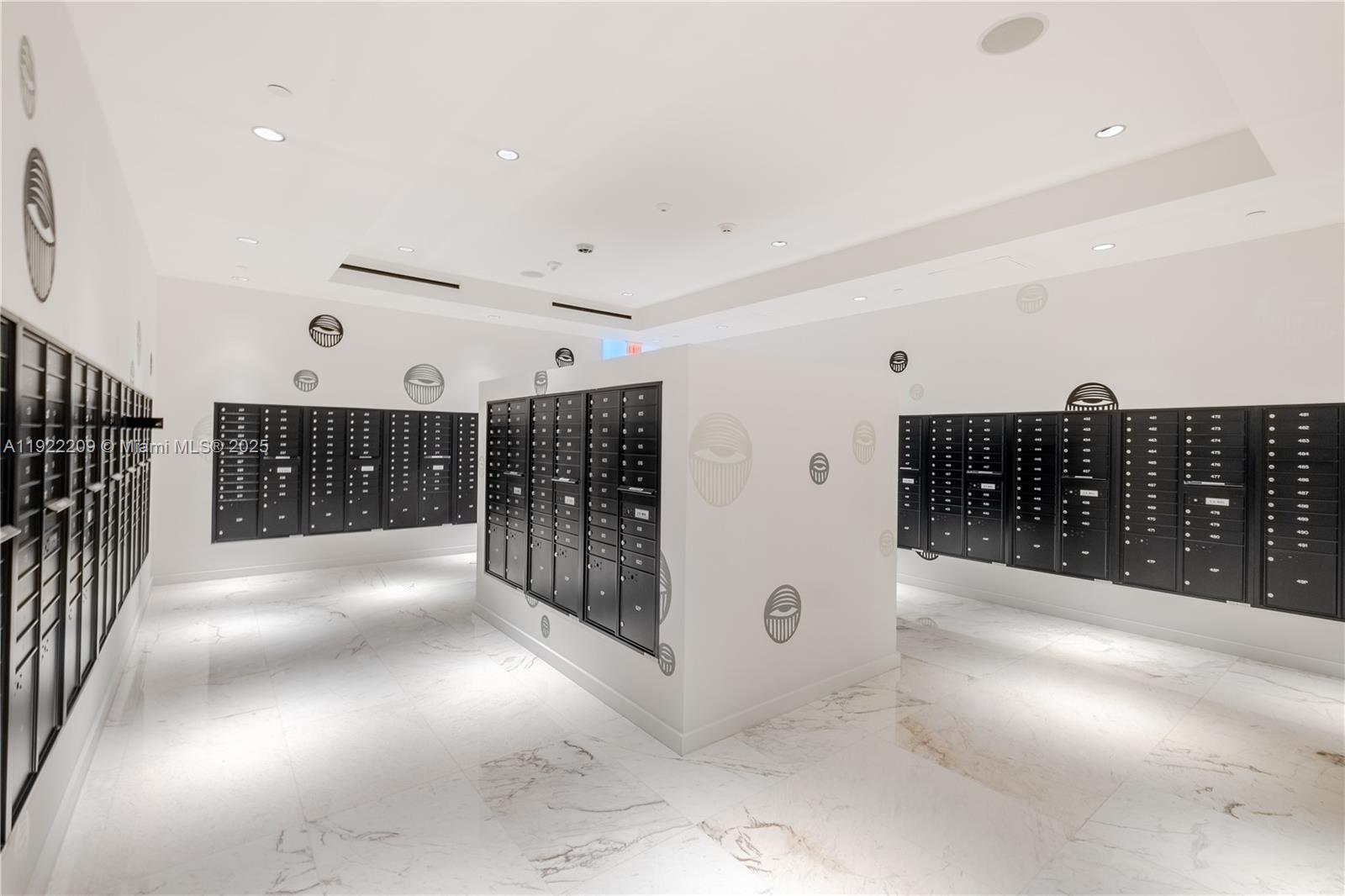 851 NE 1st Ave #3911 Miami, FL 33132