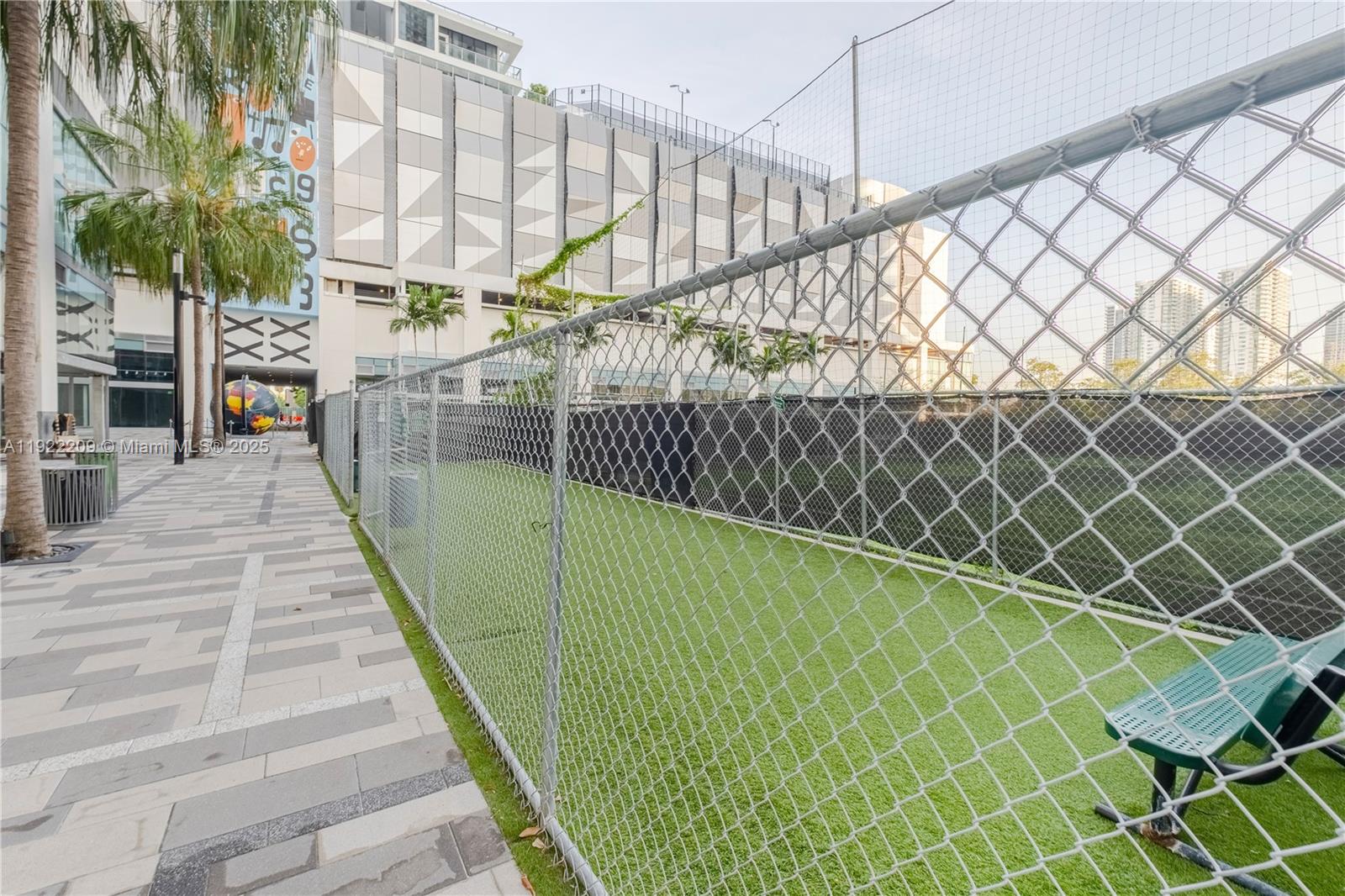 851 NE 1st Ave #3911 Miami, FL 33132