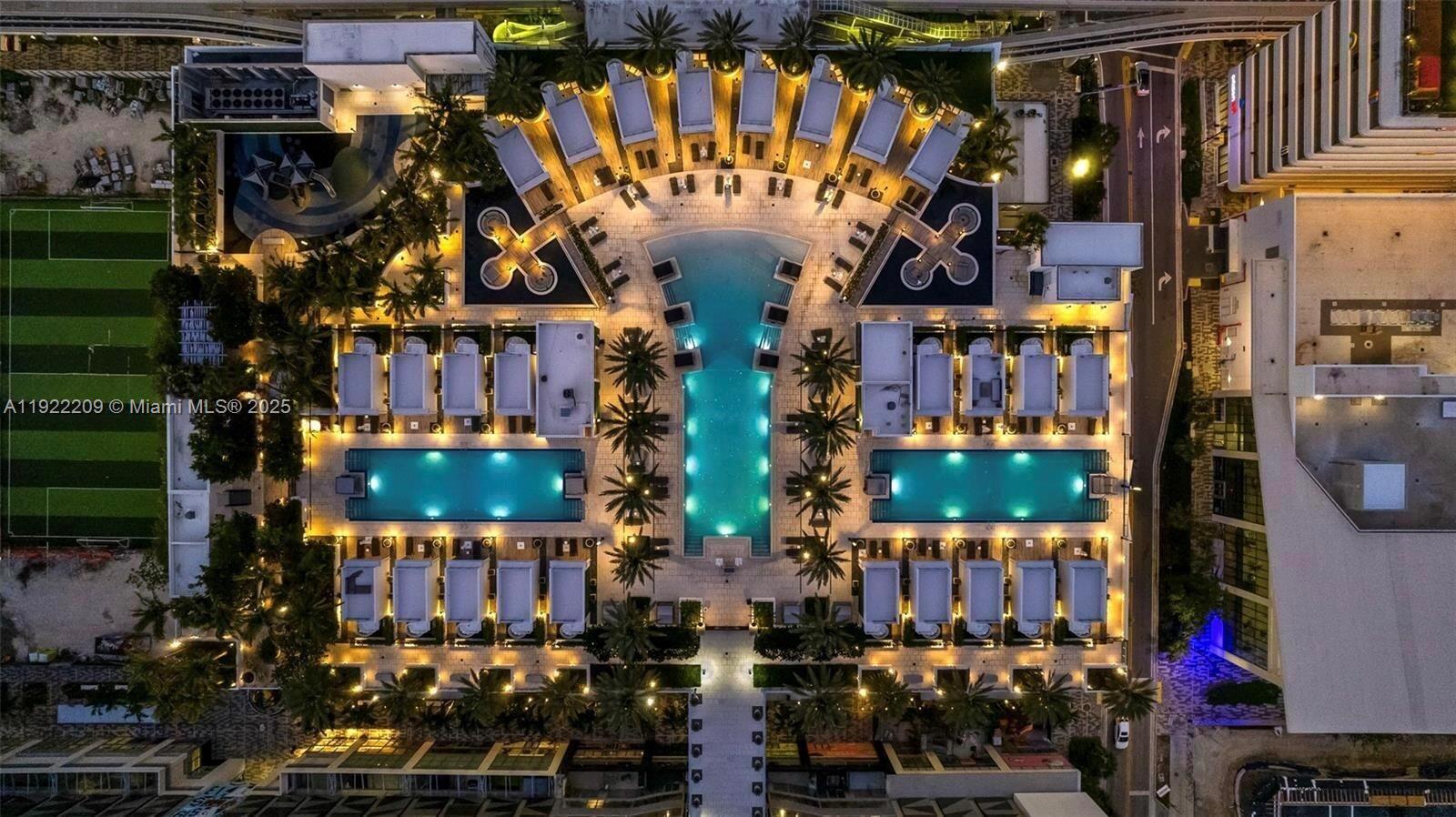 851 NE 1st Ave #3911 Miami, FL 33132