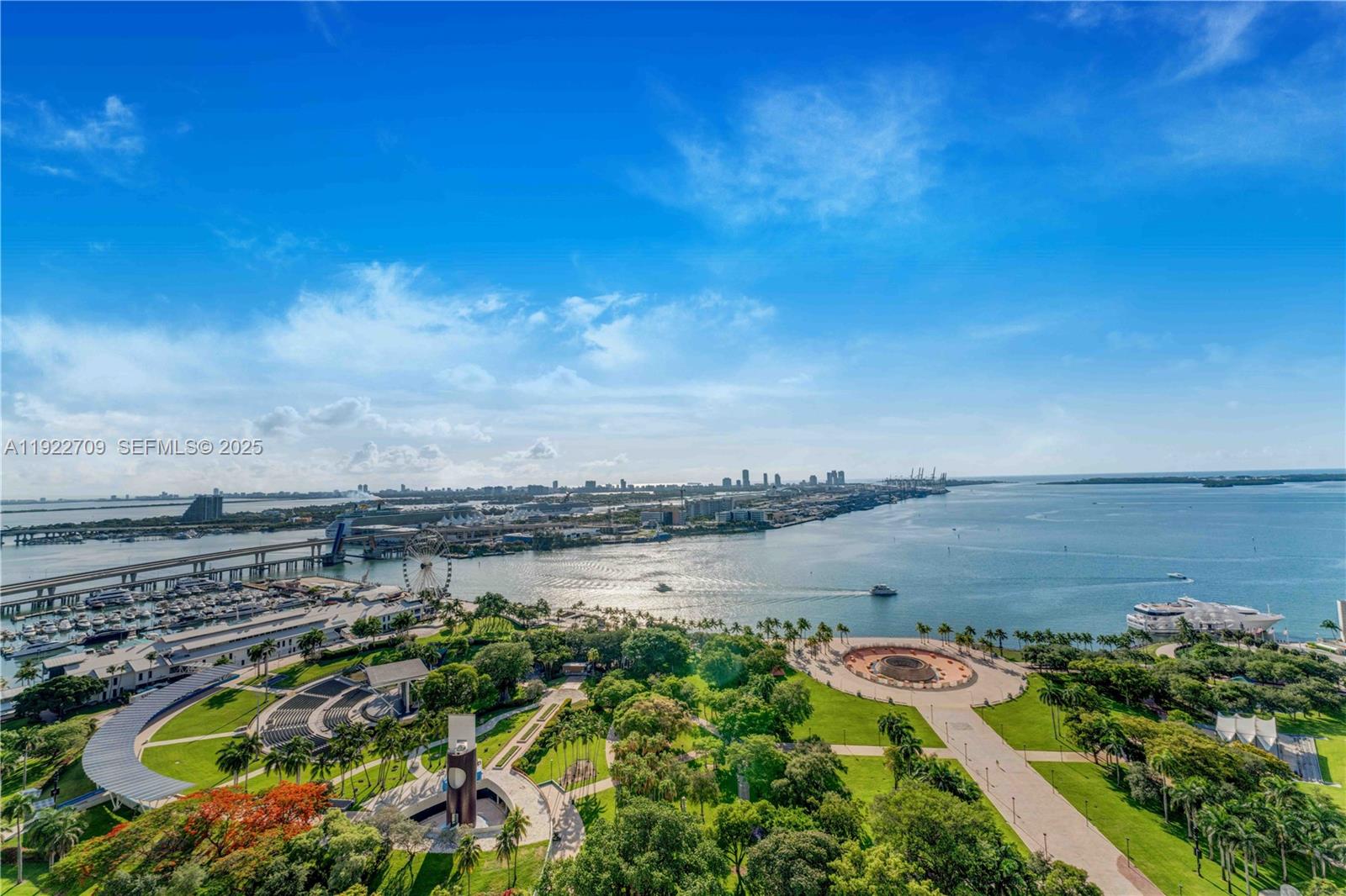 50 Biscayne Blvd #2804