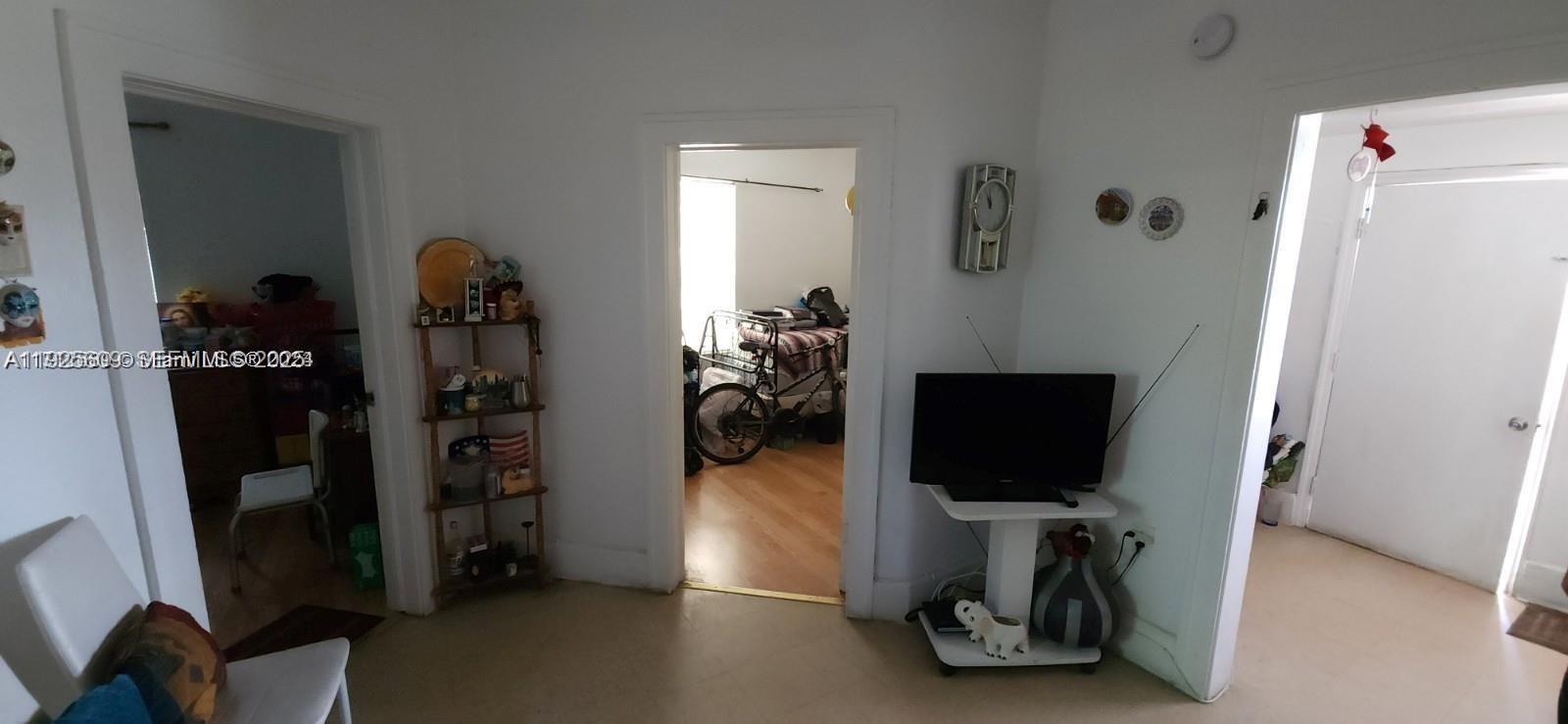 251 NW 34th Ter Miami, FL 33127