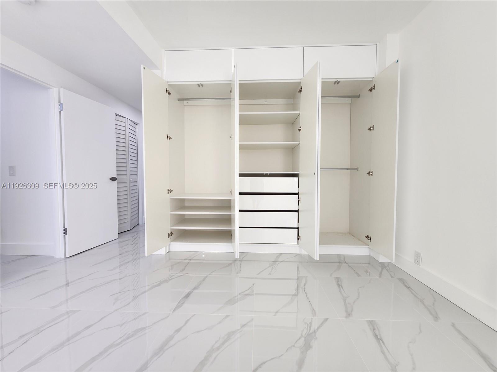 3505 S Ocean Dr #716 Hollywood, FL 33019