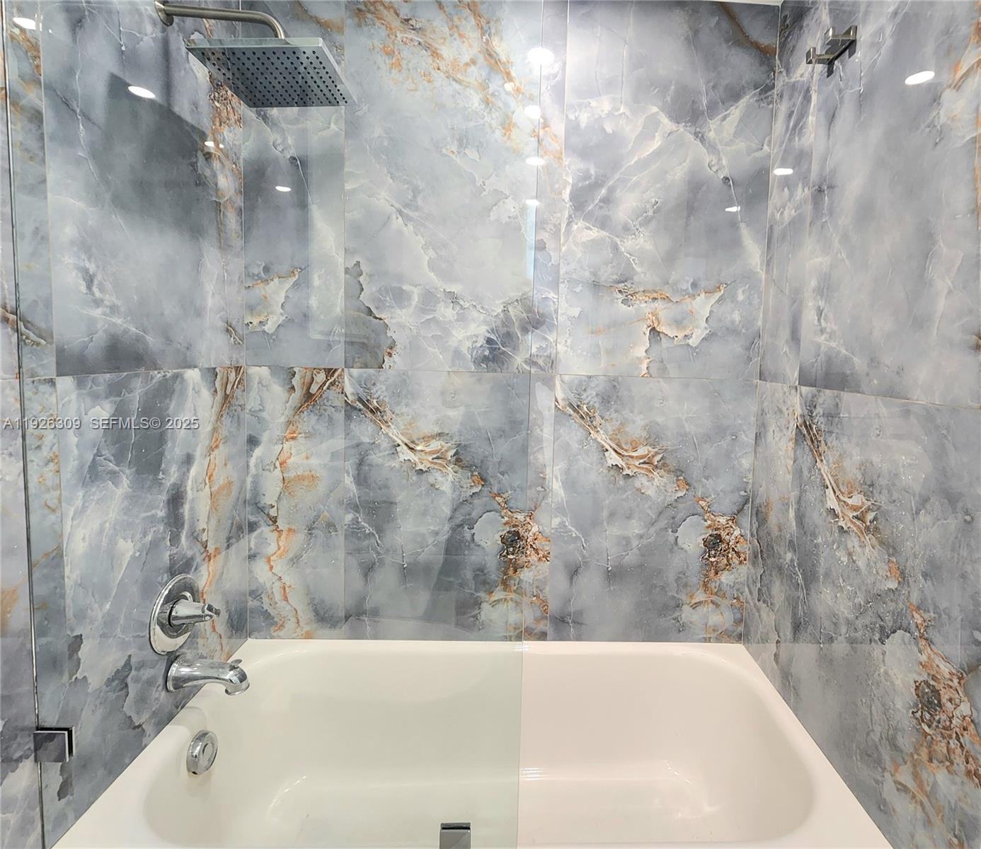 3505 S Ocean Dr #716 Hollywood, FL 33019