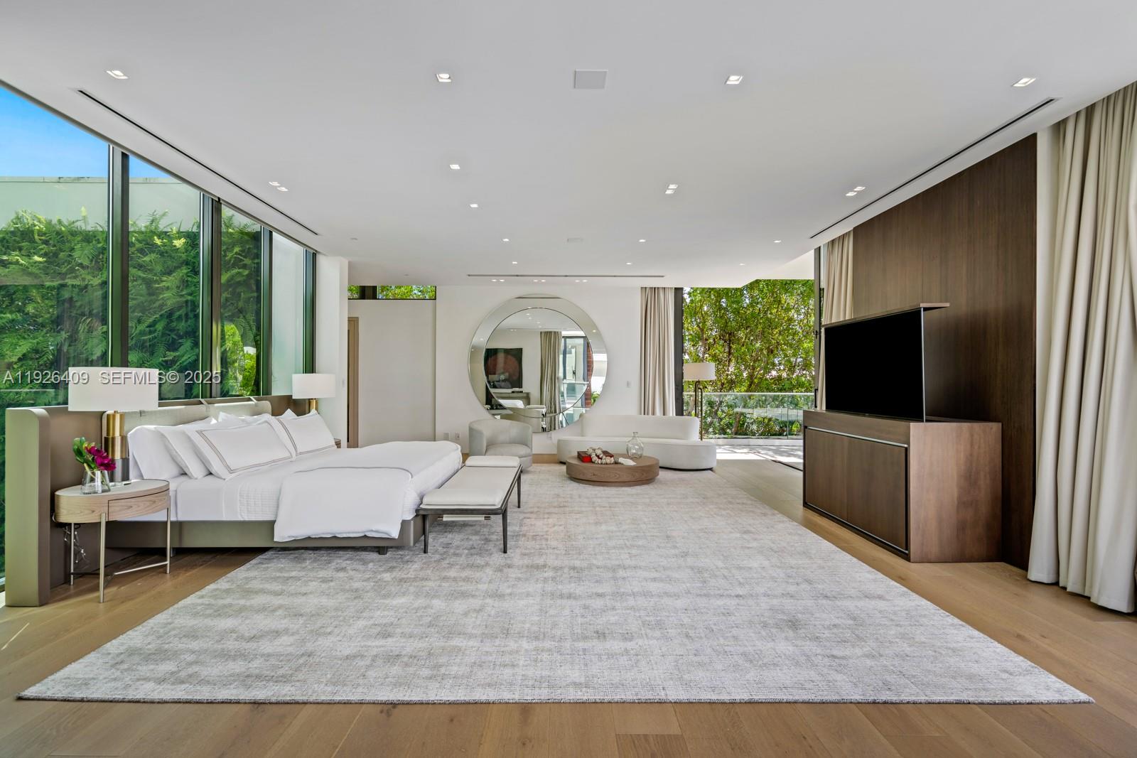 6480 Allison Rd Miami Beach, FL 33141