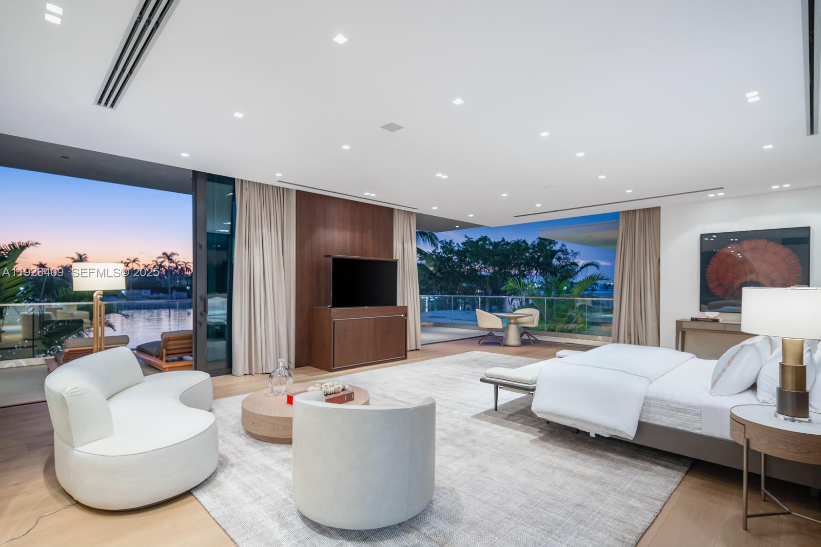 6480 Allison Rd Miami Beach, FL 33141