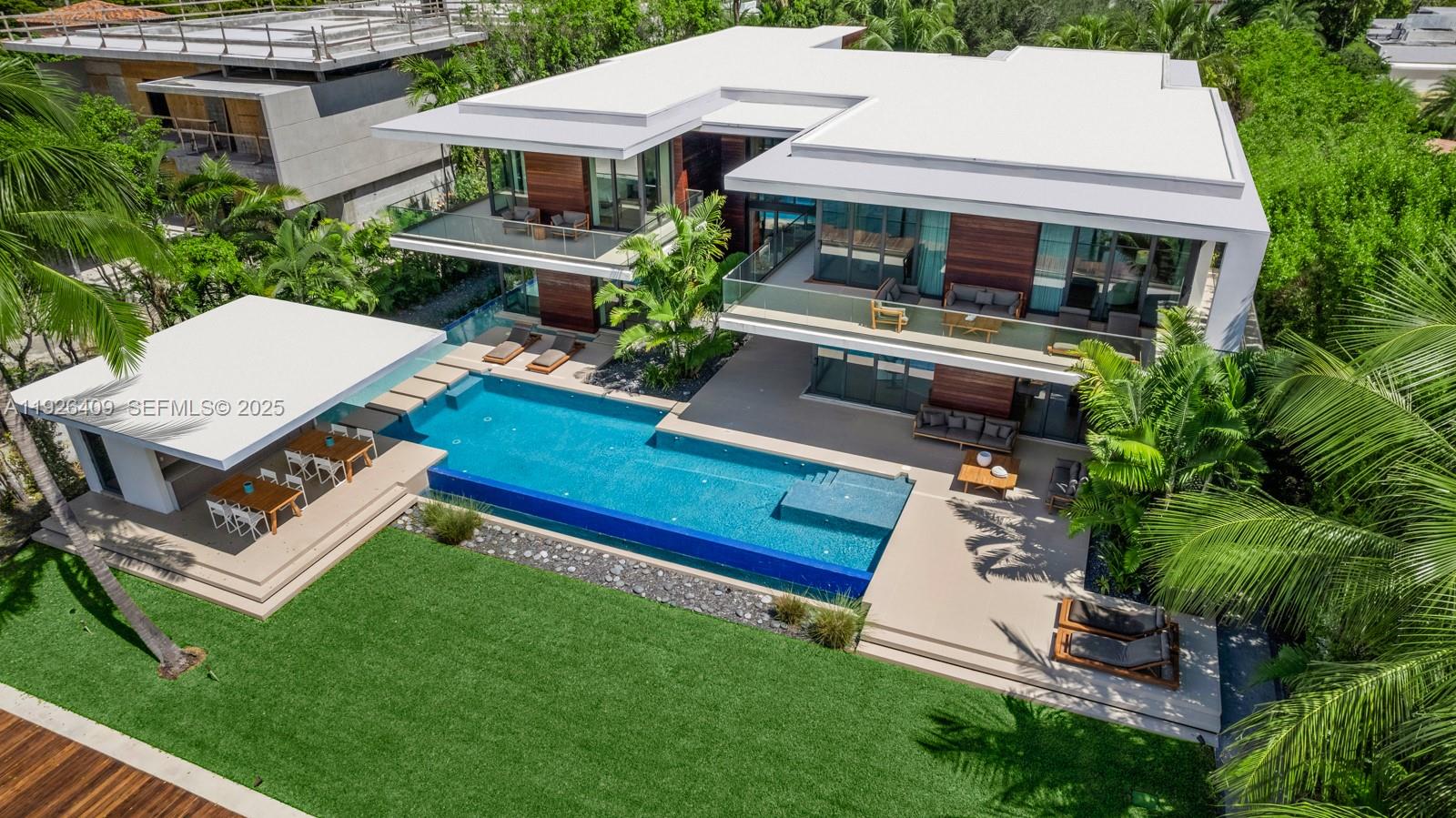 6480 Allison Rd Miami Beach, FL 33141