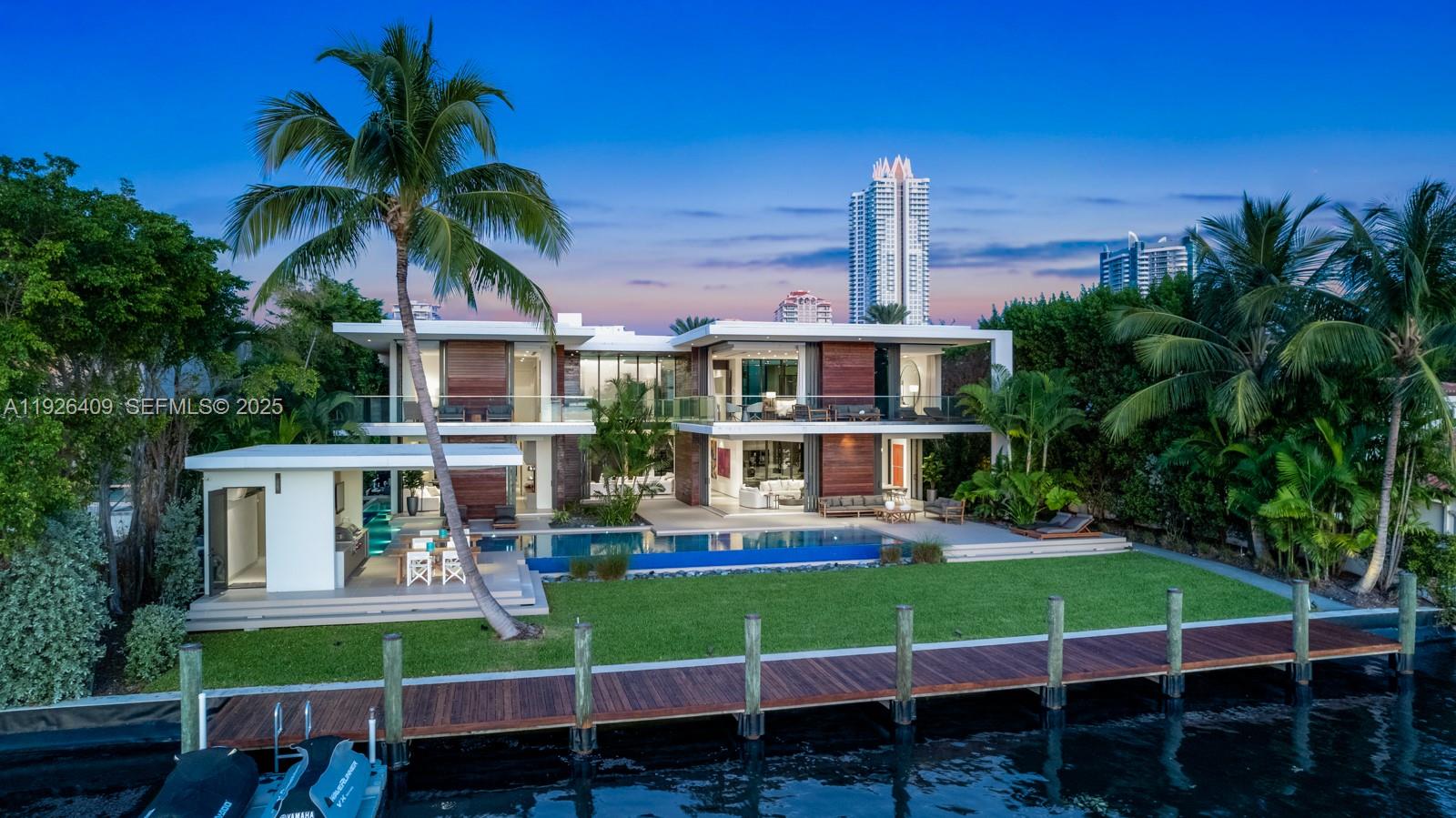 6480 Allison Rd Miami Beach, FL 33141