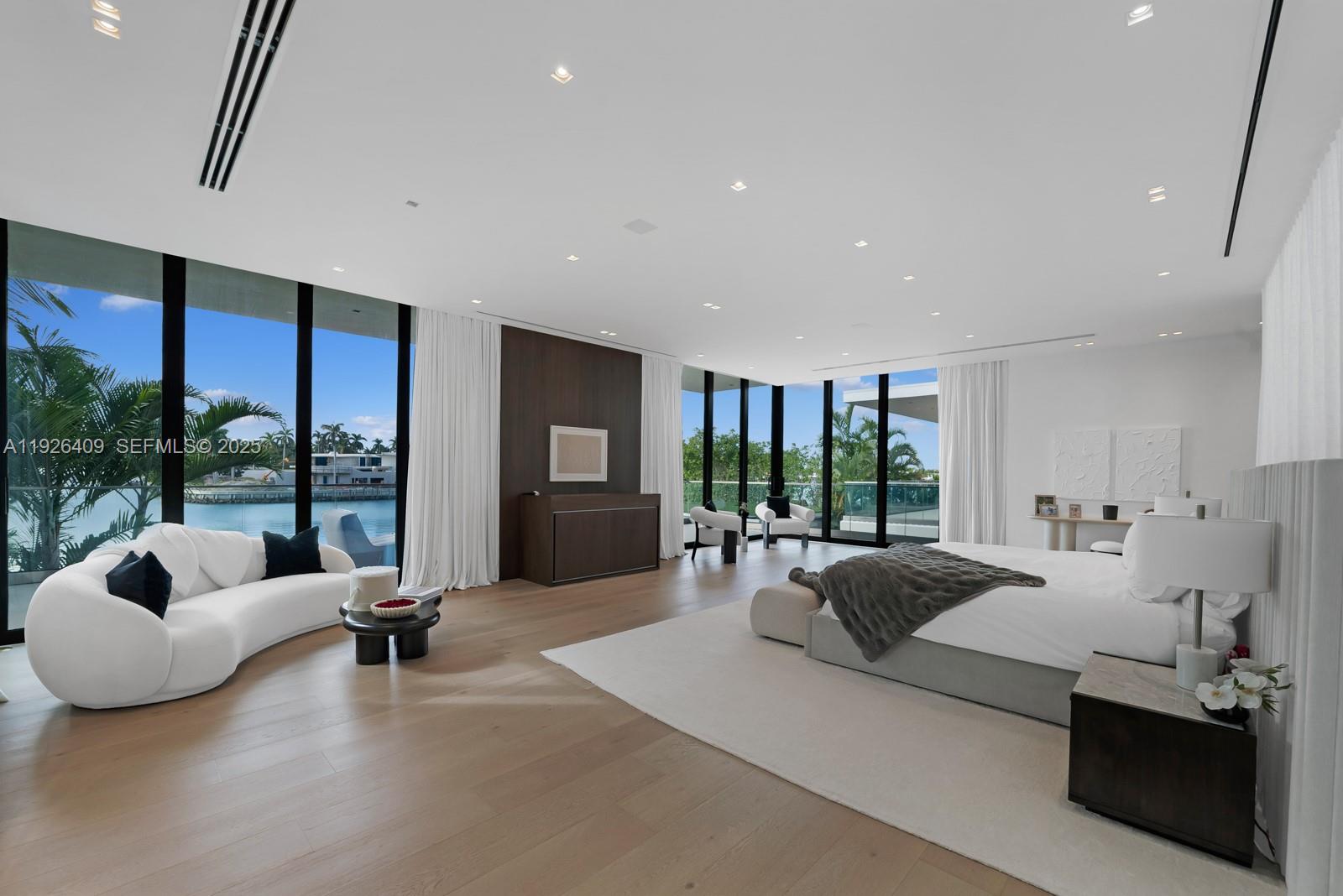 6480 Allison Rd Miami Beach, FL 33141