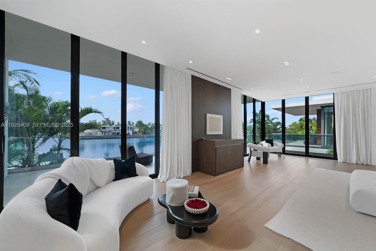 6480 Allison Rd Miami Beach, FL 33141