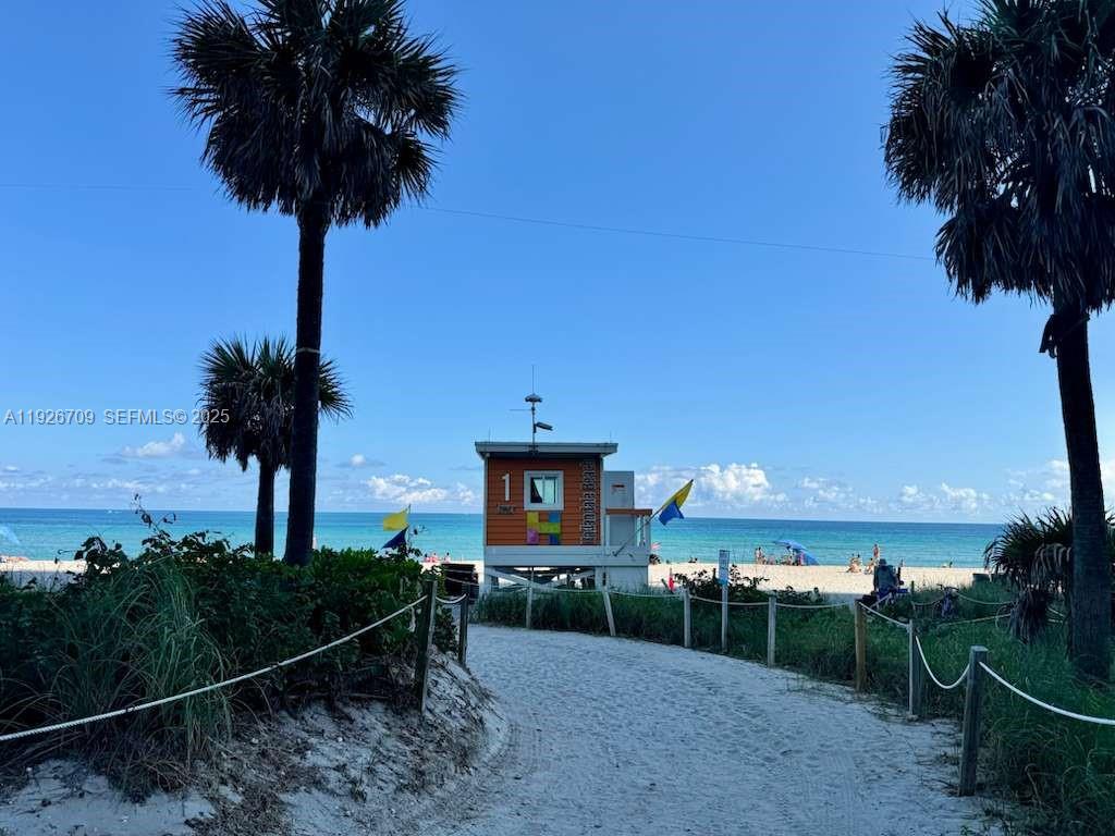 image Beach Club 128