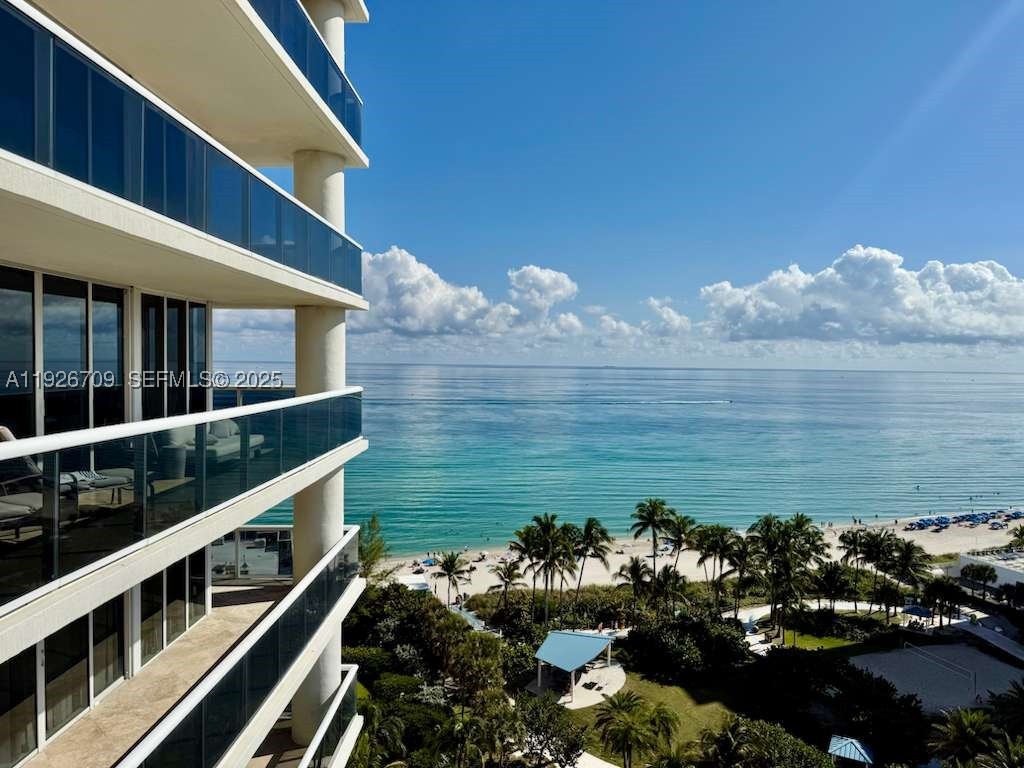 image Beach Club 130