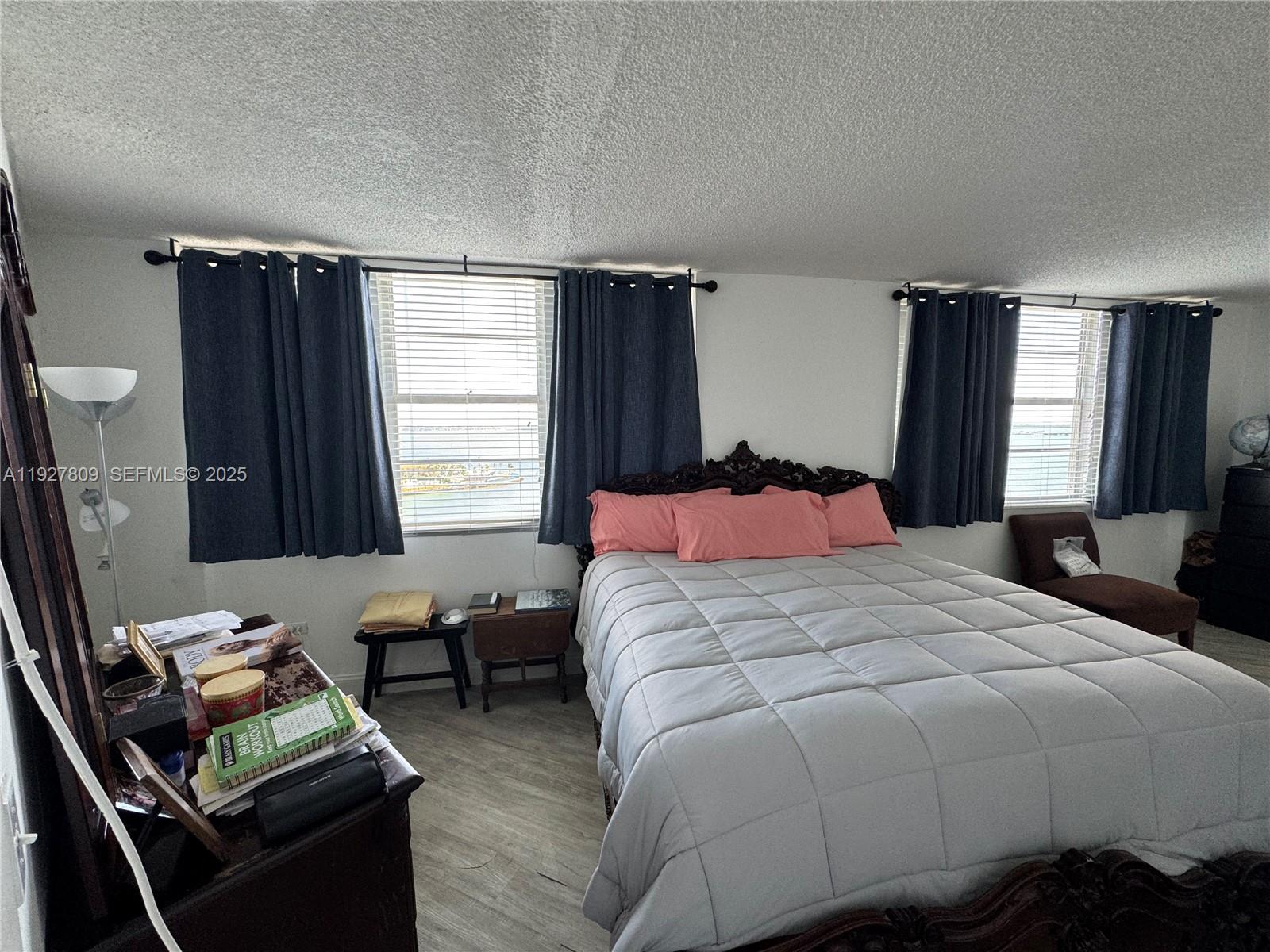 905 Brickell Bay Dr #1530 Miami, FL 33131