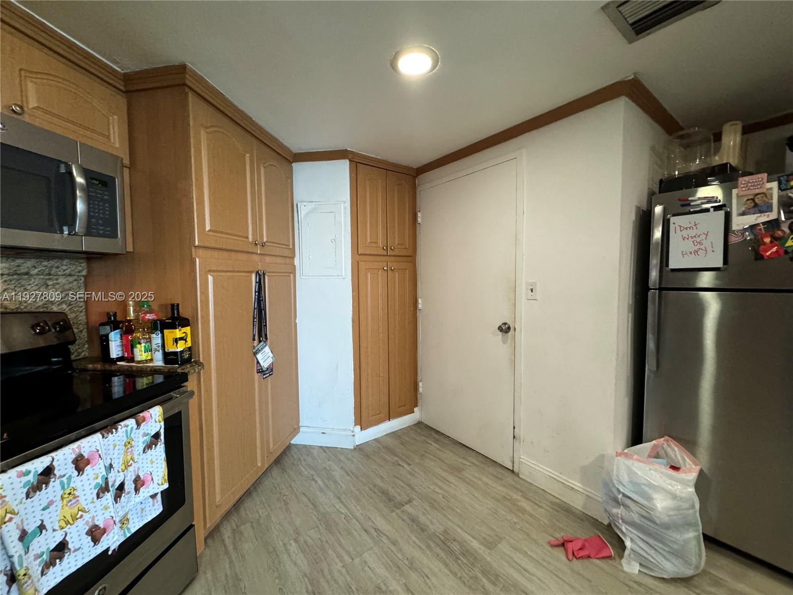 905 Brickell Bay Dr #1530 Miami, FL 33131