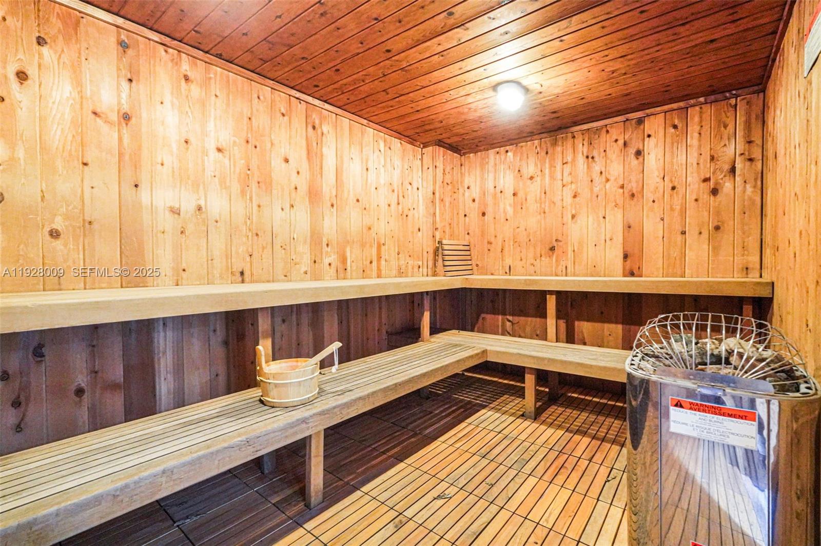 image Arlen House East49