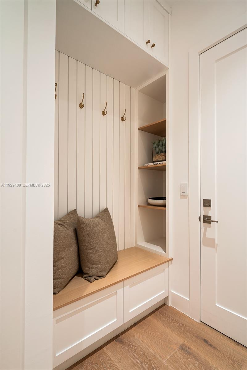 6021 SW 86th St South Miami, FL 33143