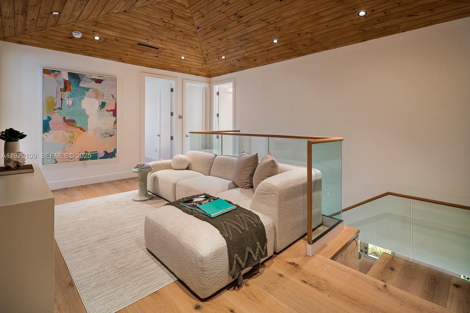 6021 SW 86th St South Miami, FL 33143