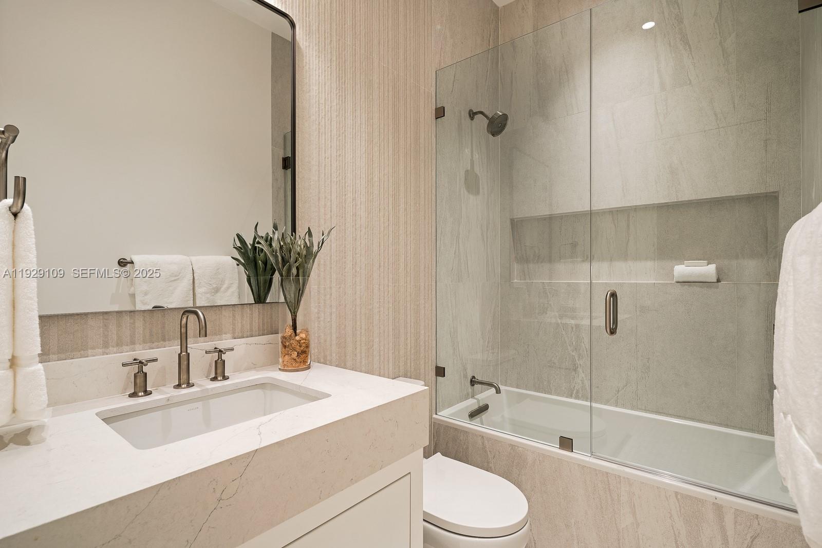 6021 SW 86th St South Miami, FL 33143