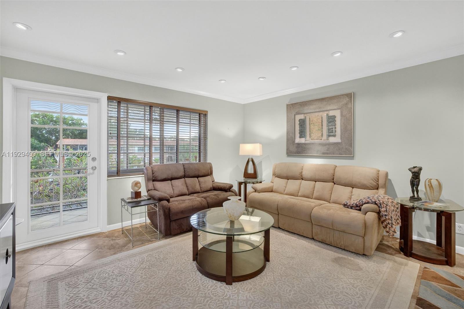 1930 NE 2nd Ave #206L Wilton Manors, FL 33305